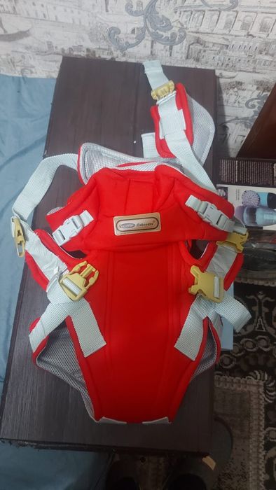 Детское кенгуру.