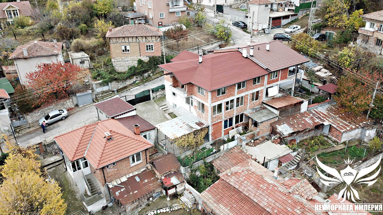 Продава се Къща в Асеновград - 384 кв.м за 391 €/кв.м - Снимка #1