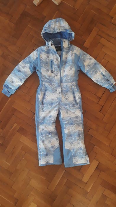 Екип за ски,  4-6г.,  без забележки.