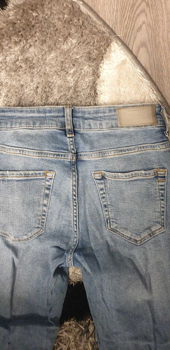 Blugi Zara cu margelute