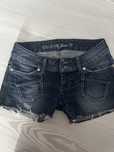 Дамски къси панталони маркови Dsquared2,Guess,Morello,richmond