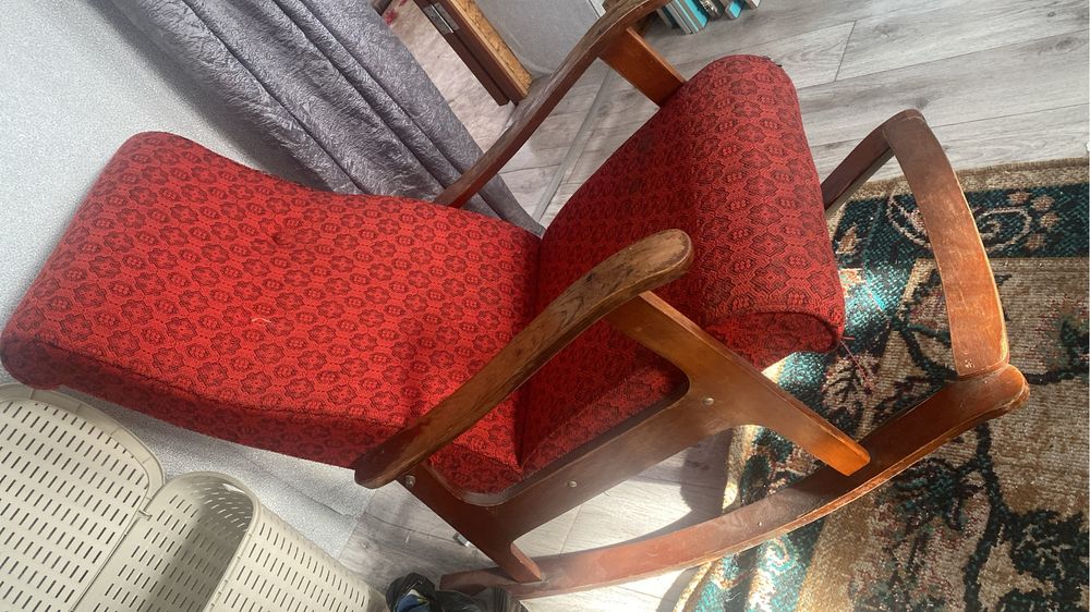 Кресло-качалка с дерева