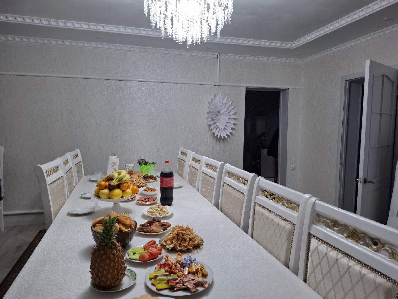 стол для гостинной