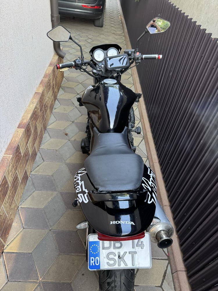 Vand honda hornet pc34 limitat legal a2     70/35kw