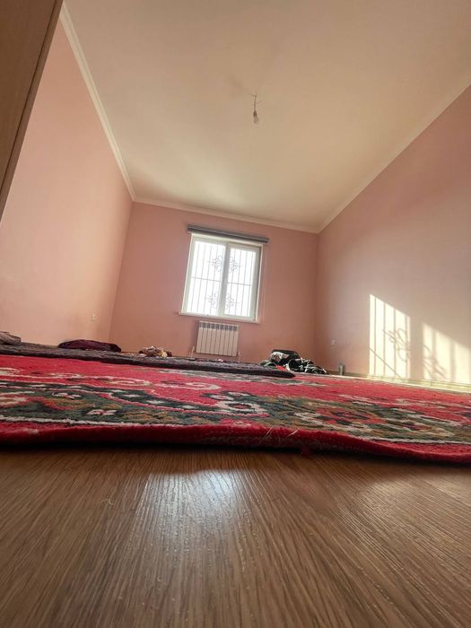 Motrid 3 xonali sotiladi 82 kvadrat