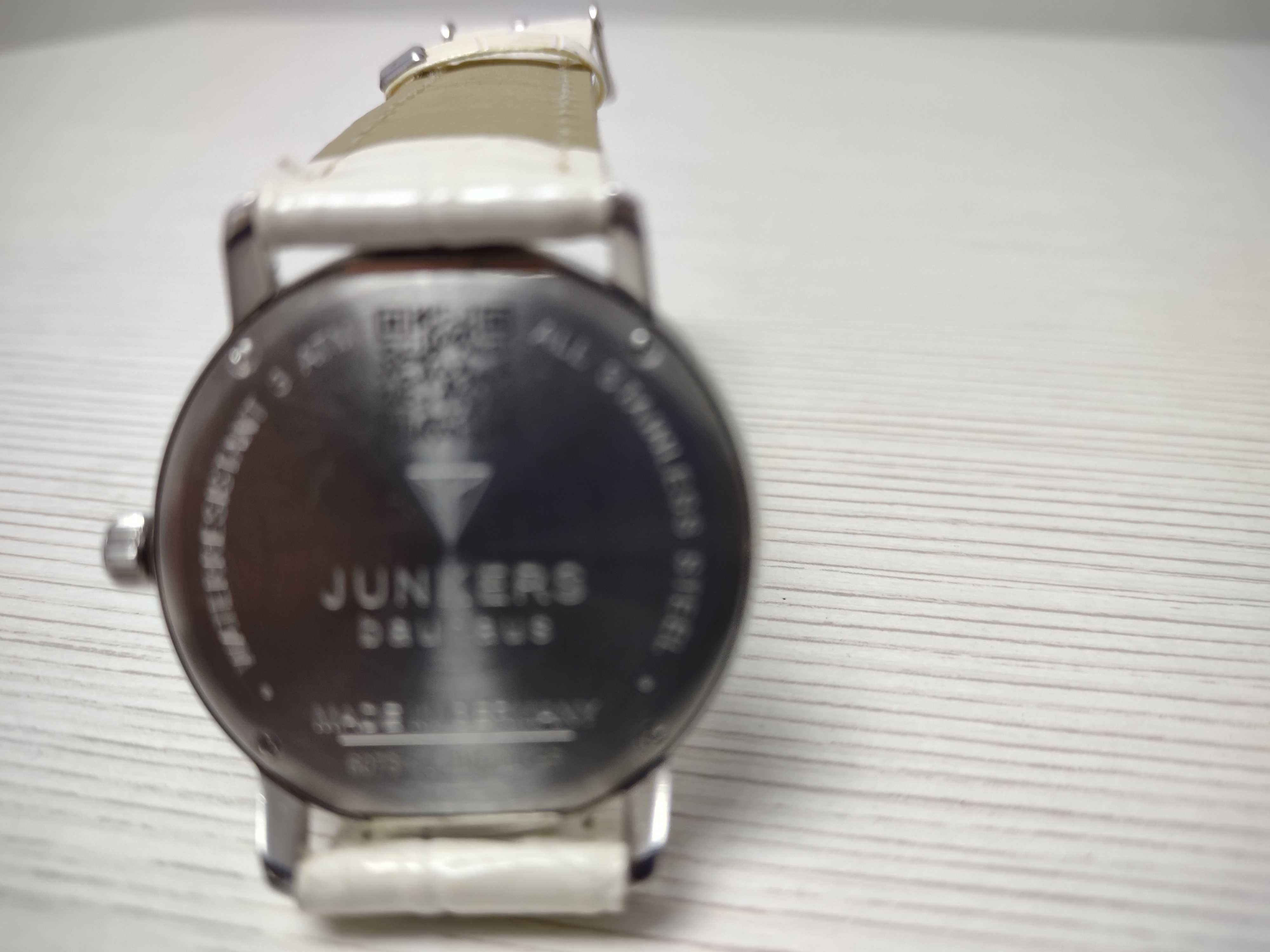 Oferta! CEAS JUNKERS BAUHAUS Cadran alb, 6073 - 4