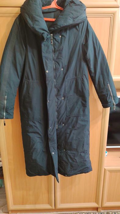 Куртка зимняя чёрная, фиолетовая подарок