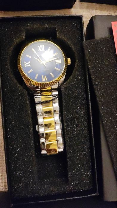 Часовник чисто нов