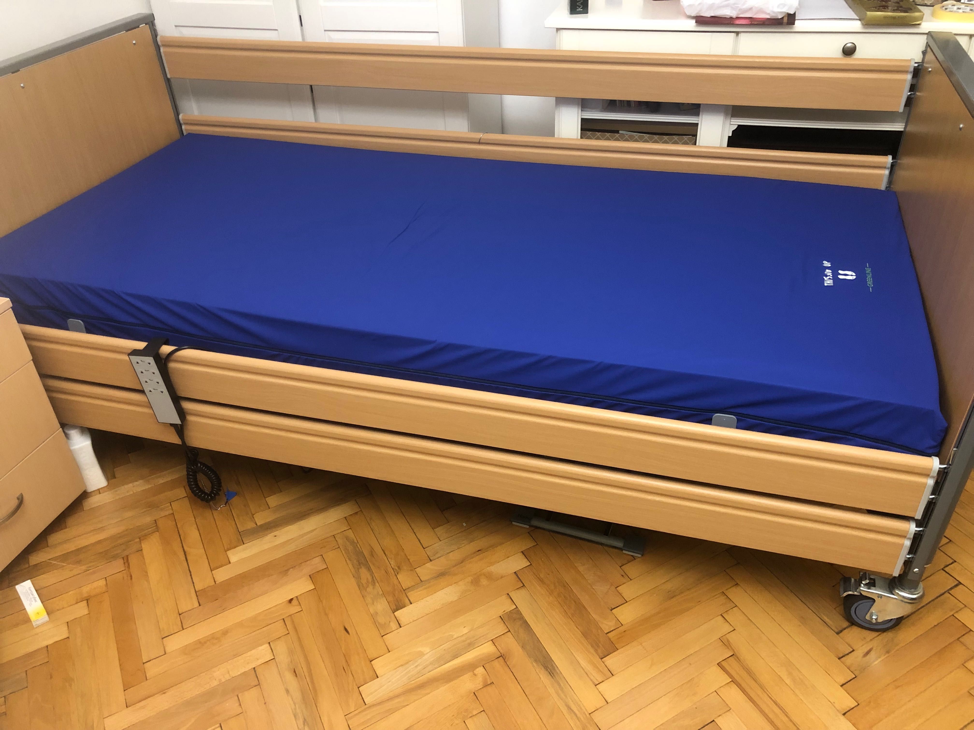 Матрак за болнично легло