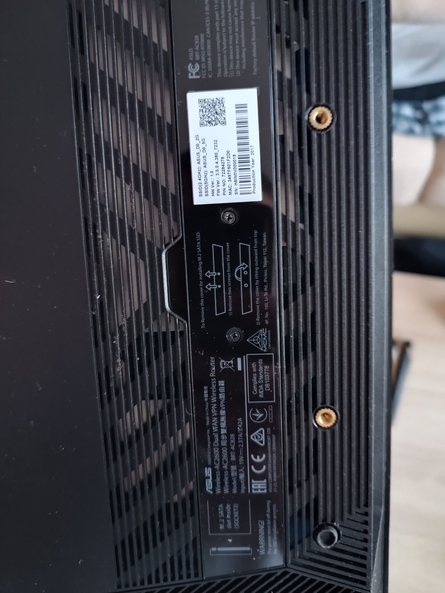 Геймърски рутер ASUS BRT-AC828 AC2600 Dual-WAN VPN Wi-Fi Router