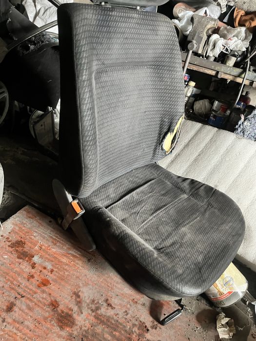 Продам сиденья в рабочем состоянии. гольф 3, венто