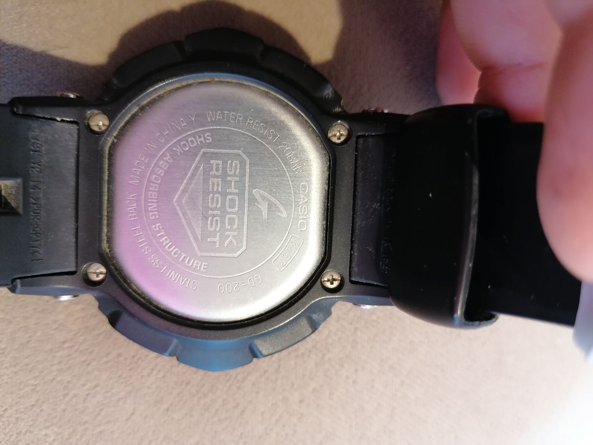 Часовник G-shock