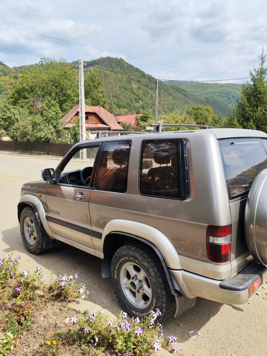 Isuzu  Autoutilitara