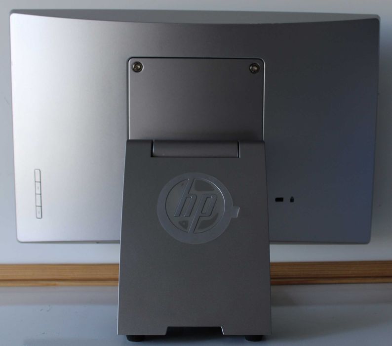 Монитор HP L7014t