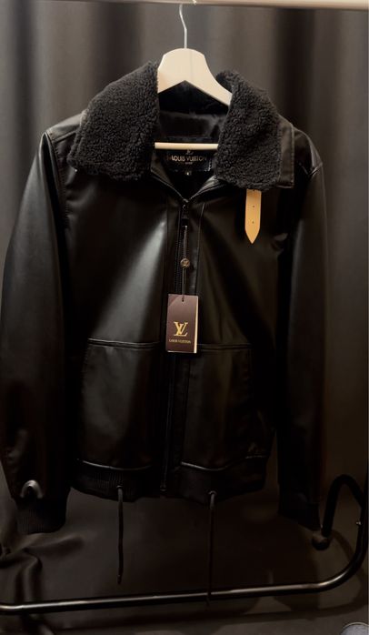 Geaca Louis Vuitton