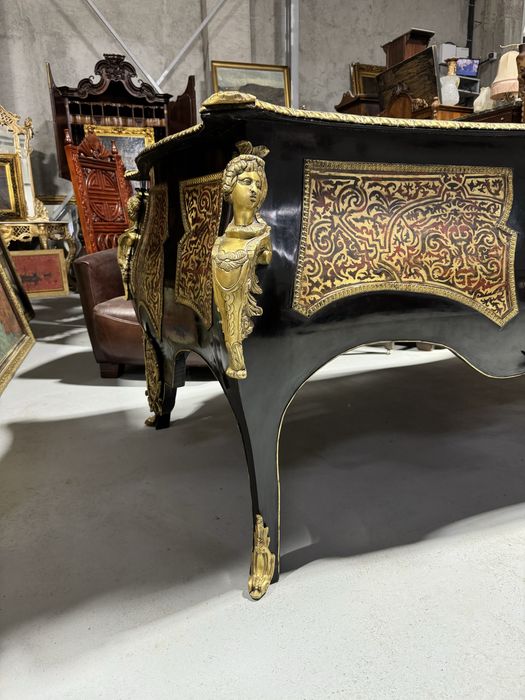 Birou din lemn masiv cu ornamente bronz, stil boulle