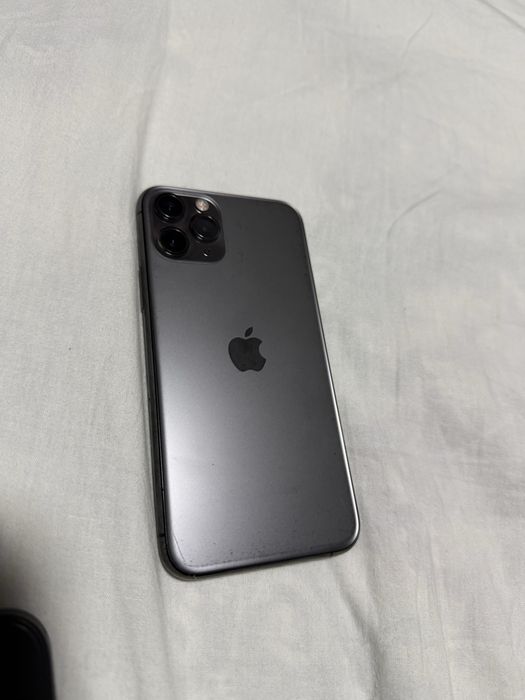 iPhone 11 pro (64gb/71%)