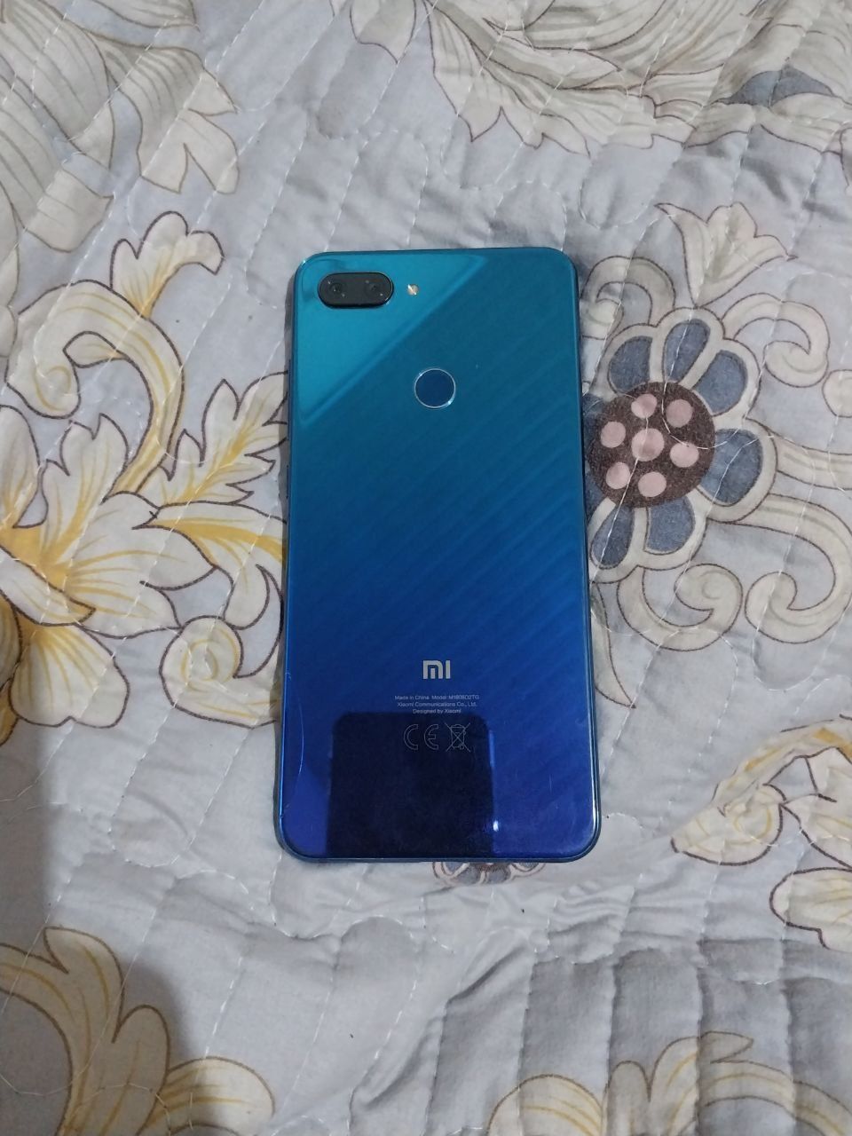 Redmi 8lite 4/64 сотаман айби йук