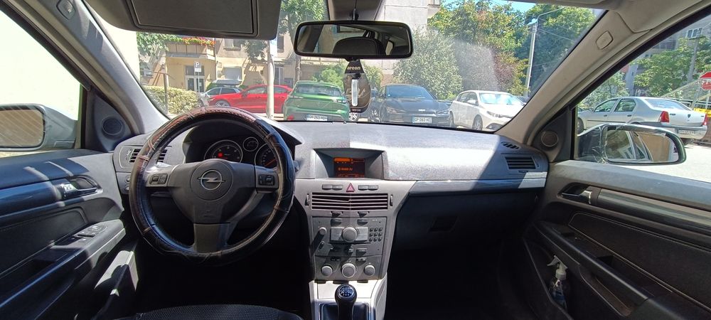 Vând Opel Astra H