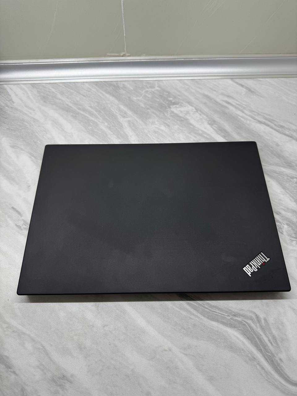 Lenovo ThinkPad T14 14" Full HD IPS Core i5 10210u 16GB/256GB SSD NVMe