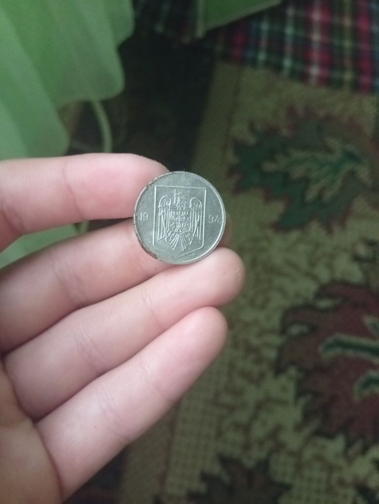 Vând monedă de 5 lei rară
