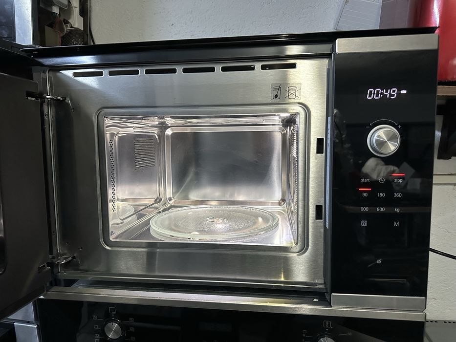 Микровълнова фурна за вграждане Бош/Bosch