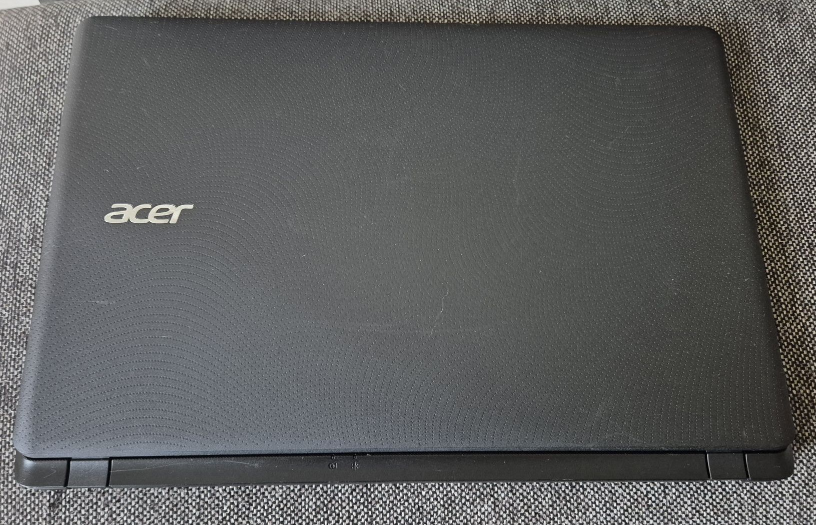 vand laptop Acer Extensa 2540..15.6"..i5 7200..8 Gb..Ssd 180 Gb.