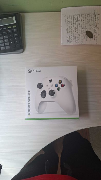 Безжичен XBOX controller със станция за зареждане