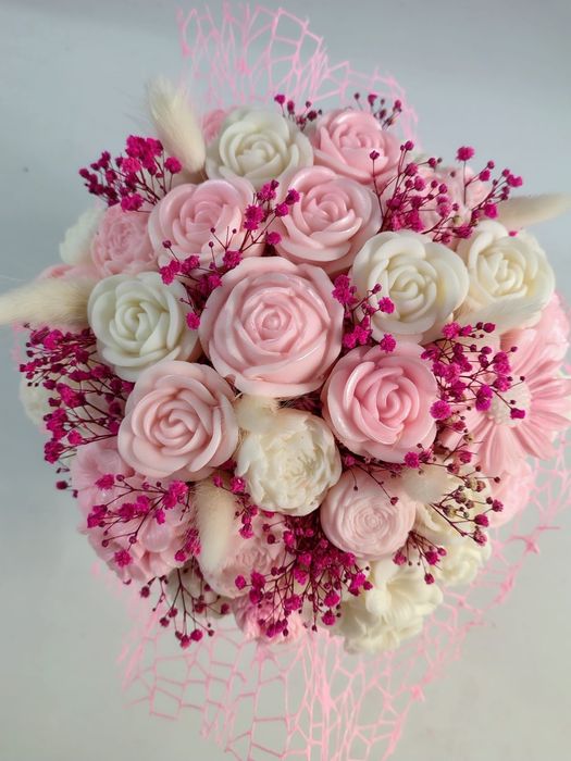 Fac la comanda aranjamente parfumate din ceară de soia