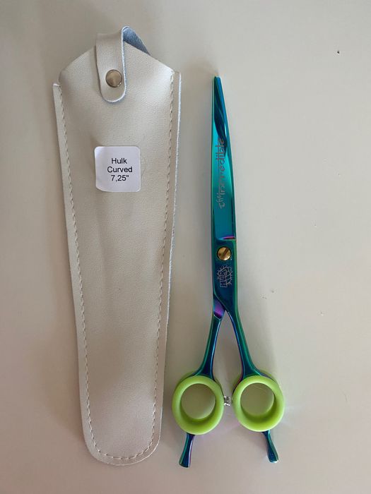 Професионално груминг оборудване Artero (ножици, машинка, тример)