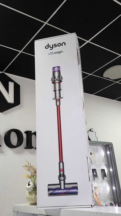 Aspirator vertical Dyson V15 Origin  Reducere de la 2999 l la 2499 lei