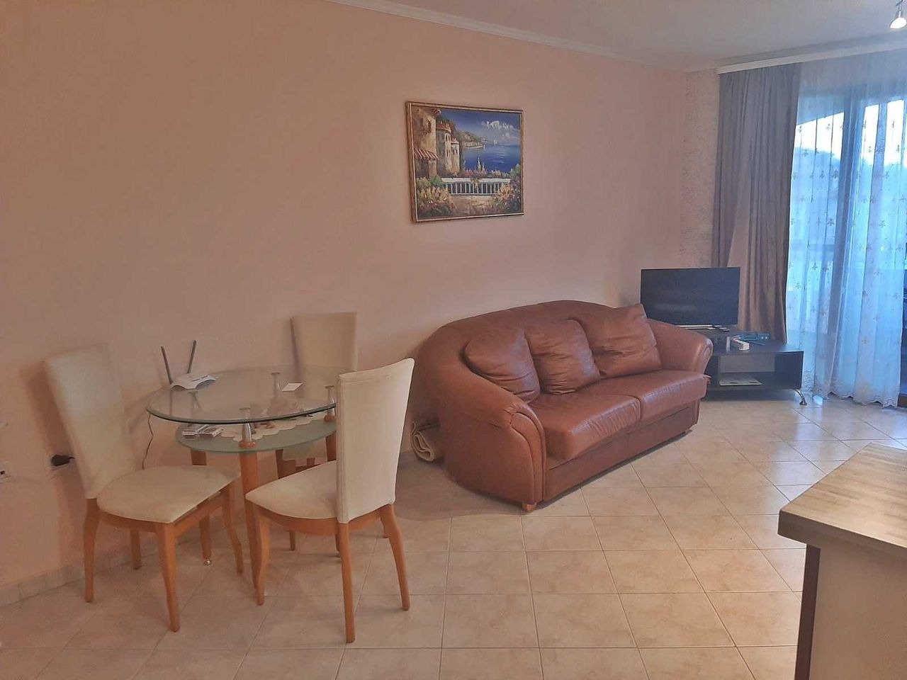 Продава се Двустаен апартамент в Свети Влас - 77 кв.м за 1455 €/кв.м - Снимка #6