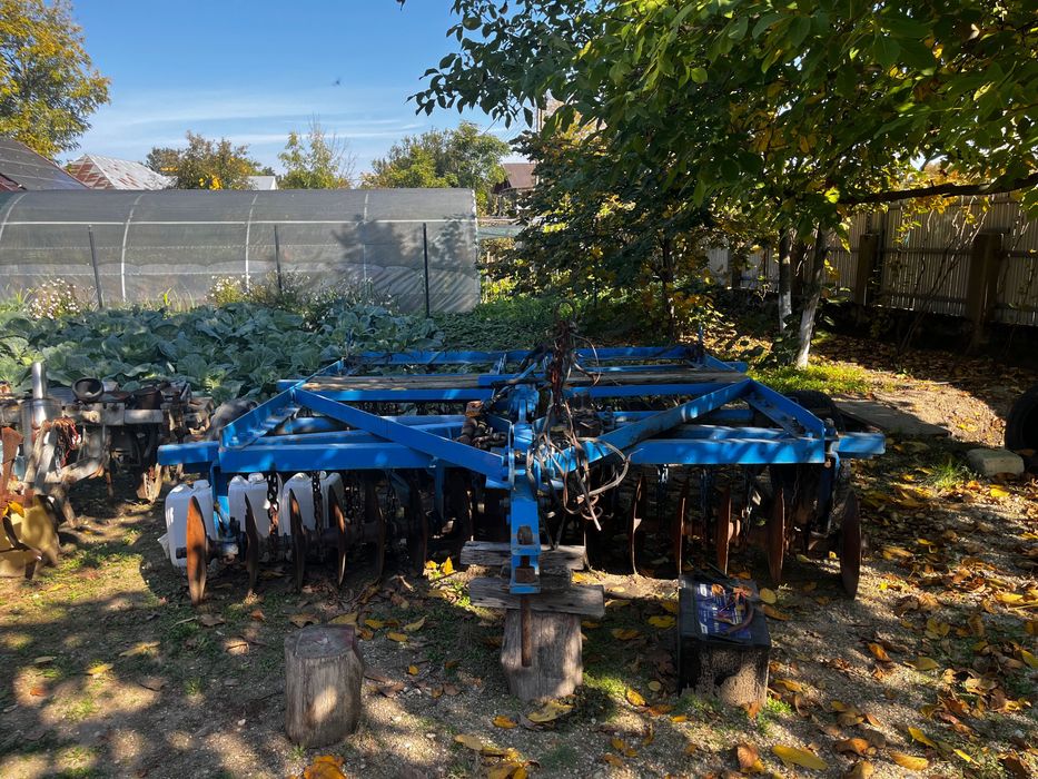 Tractor U650 si utilaje agricole