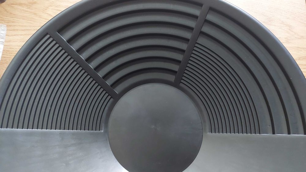 леген + сито за промиване / добиване пресяване на самородно злато