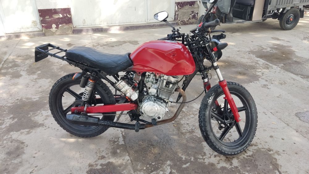 Motosikil 200 kub