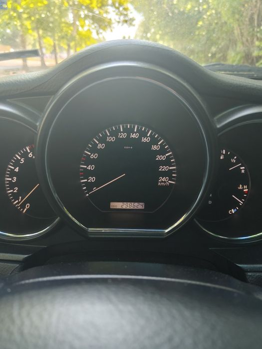 Lexus rx300 газ/пружини