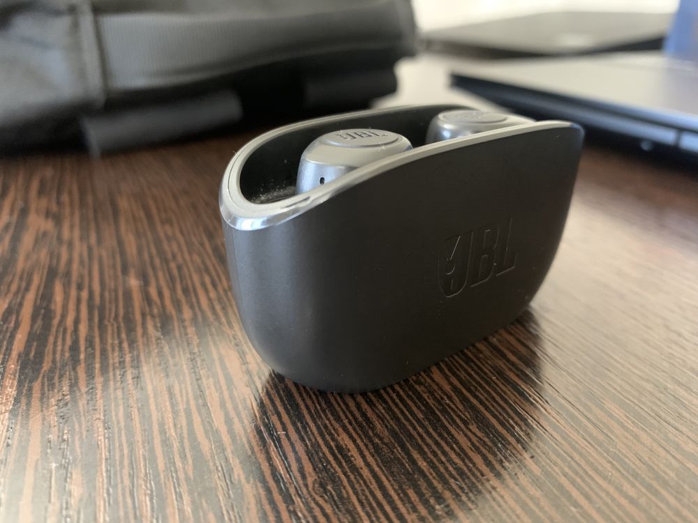 JBL wave 100tws в хорошем состоянии