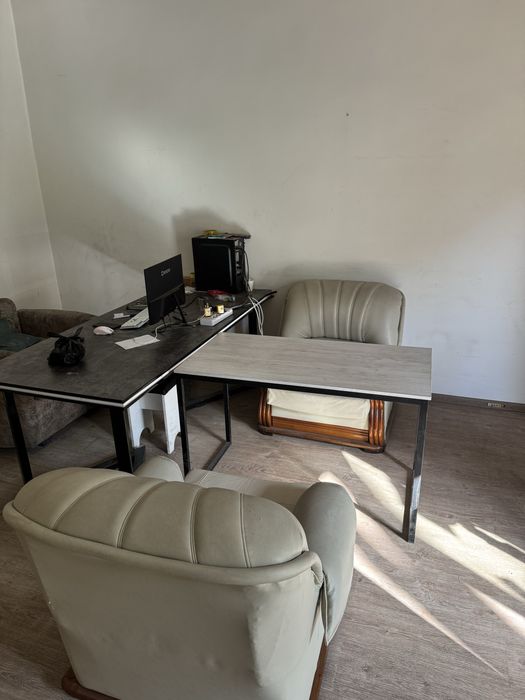 Кресло сотилади 2 шт