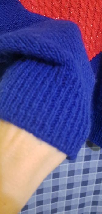 Bluza de lana tip maleta