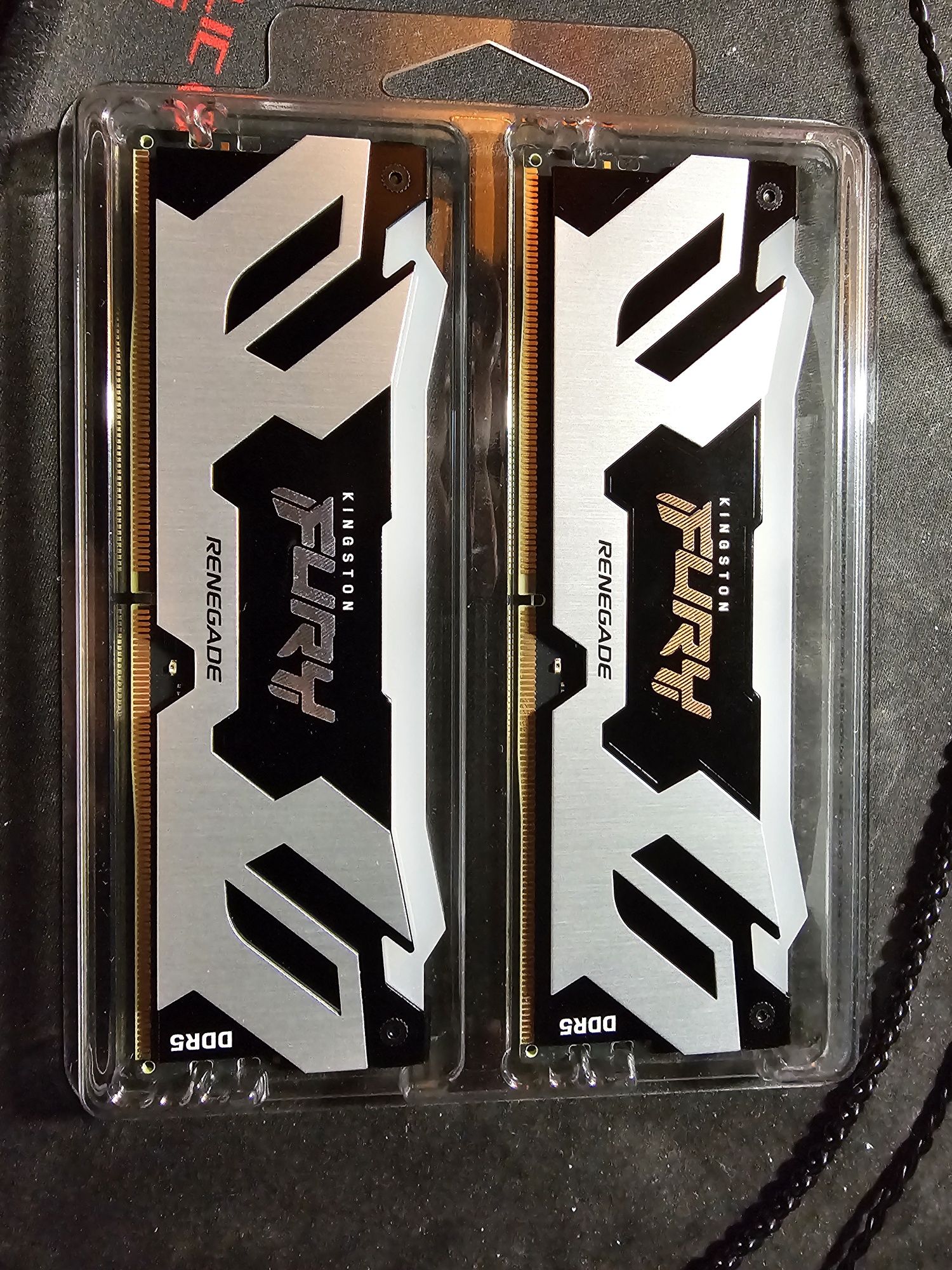Kingston Fury Renegade RGB DDR5 kit 32GB
