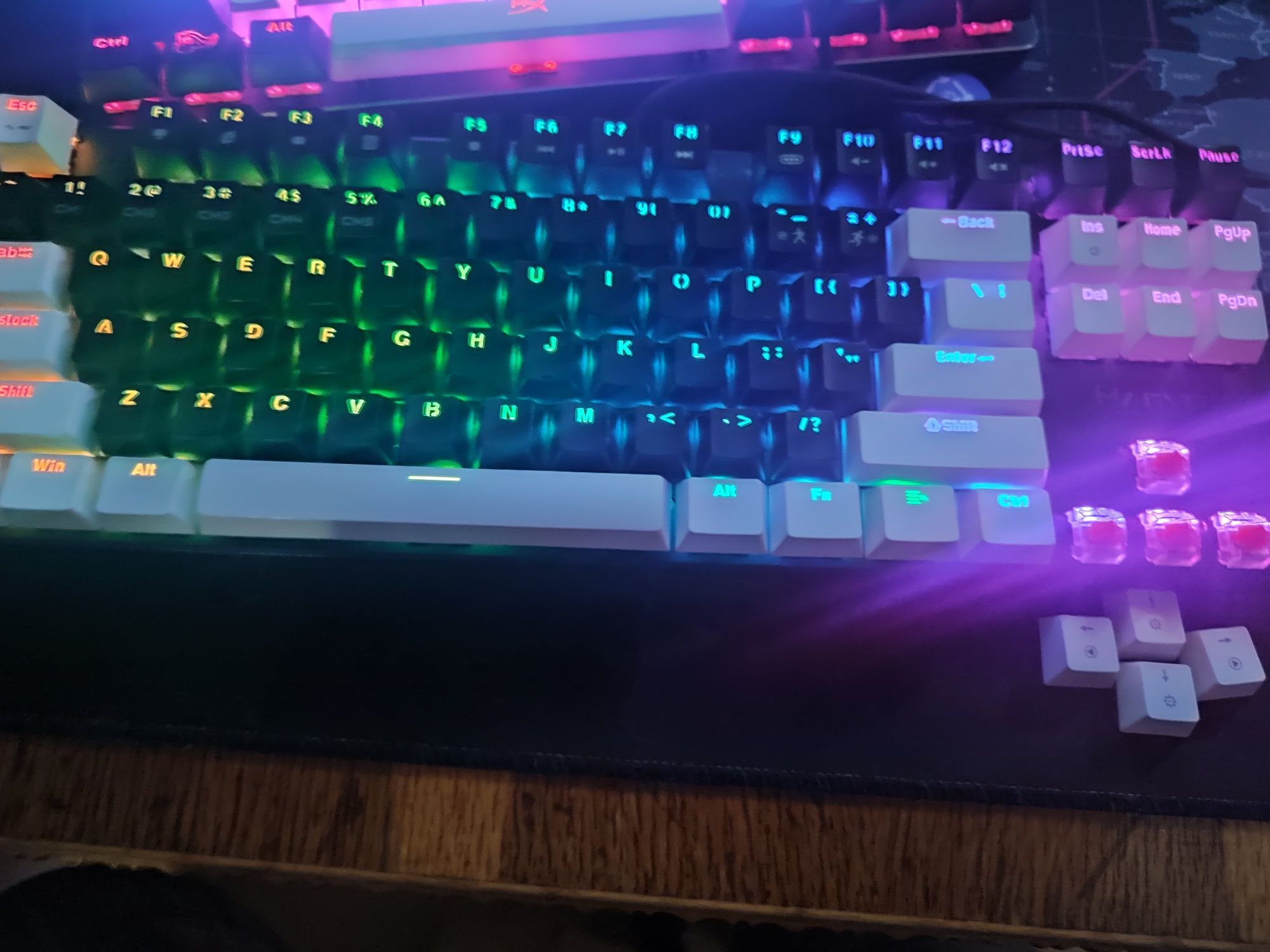 Vând /schimb tastatura mecanica Marvo KG914