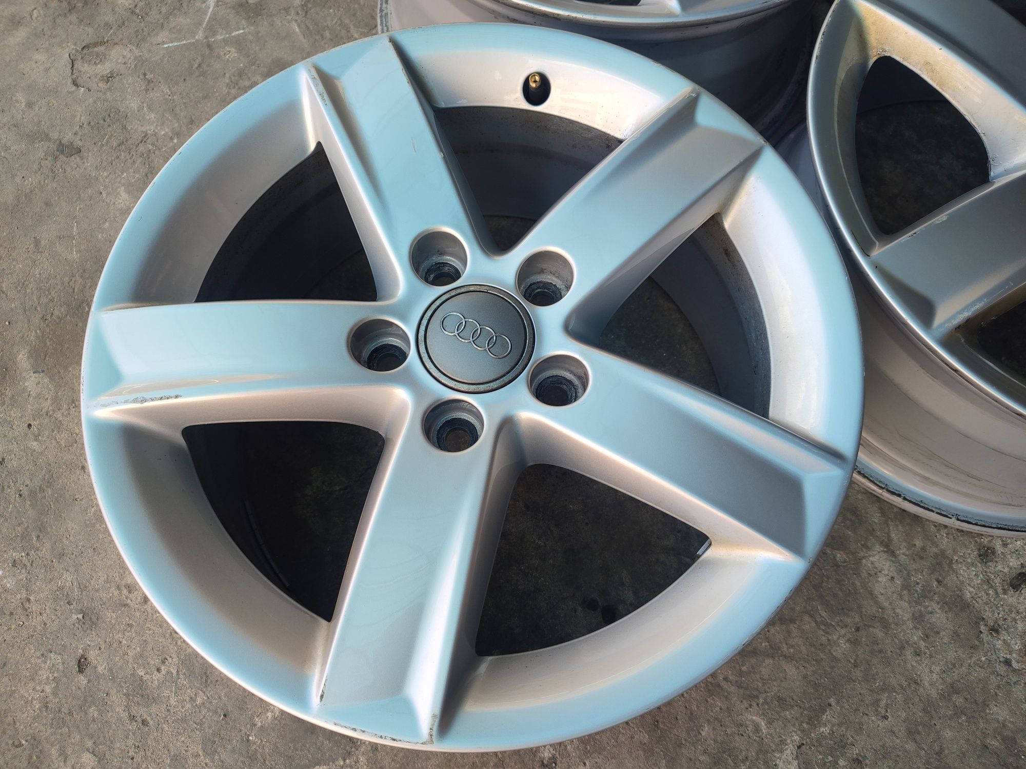 16" оригинални алуминиеви джанти за Audi A4,A3/Vw.