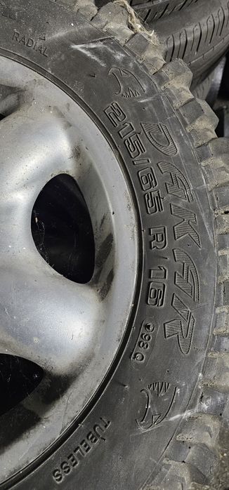 Set 4 anvelope DAKAR 215/65 R16 cu jante originale Land Rover
