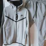 Nike Tech Flecce