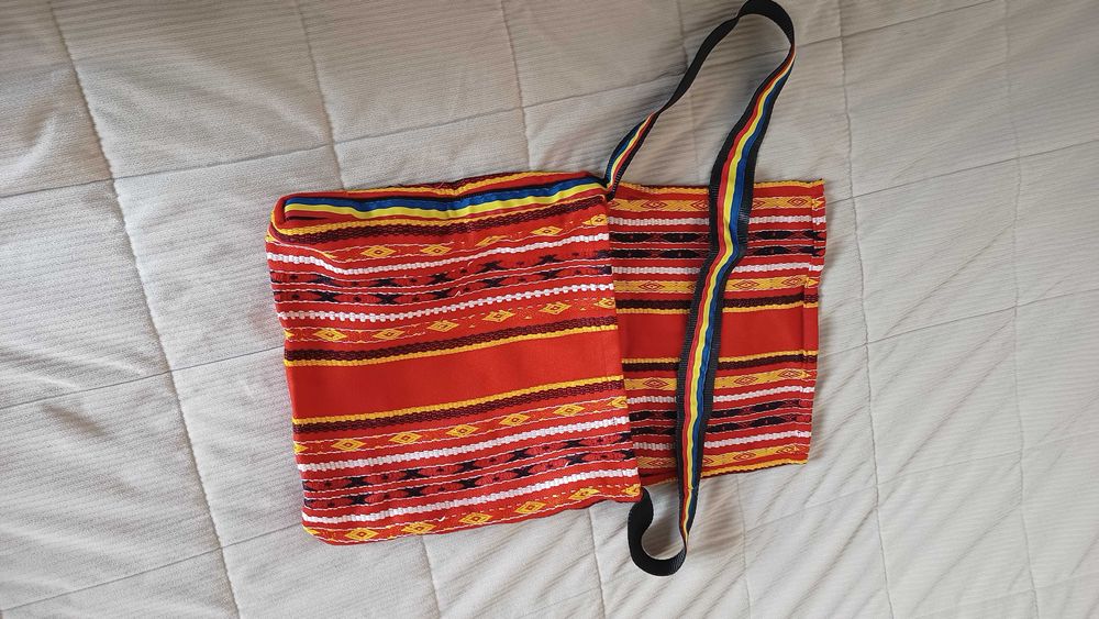 Saculet traditional colind