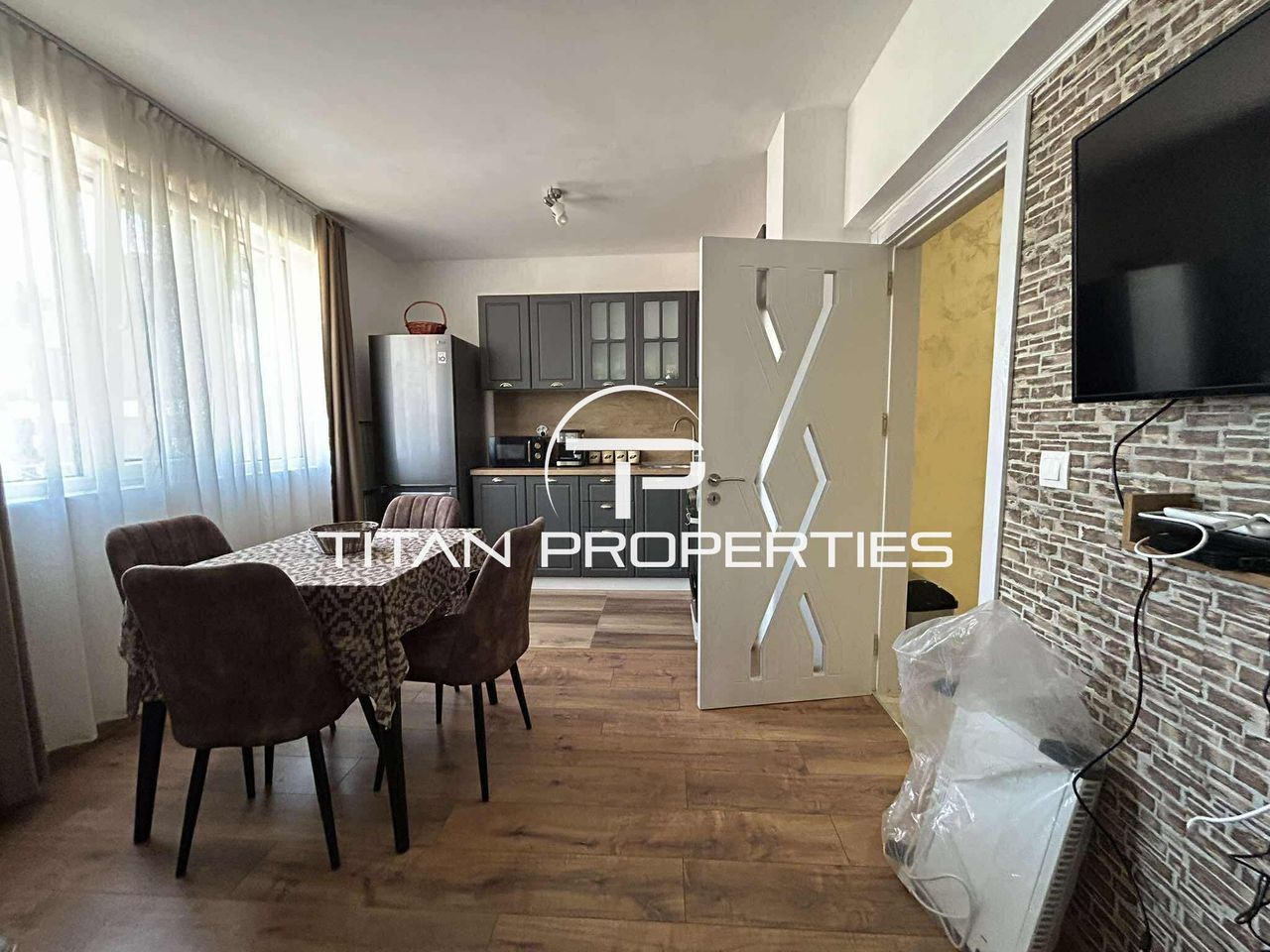 Дава се под наем Двустаен апартамент в Варна, Аспарухово - 55 кв.м за 600 € - Снимка #1