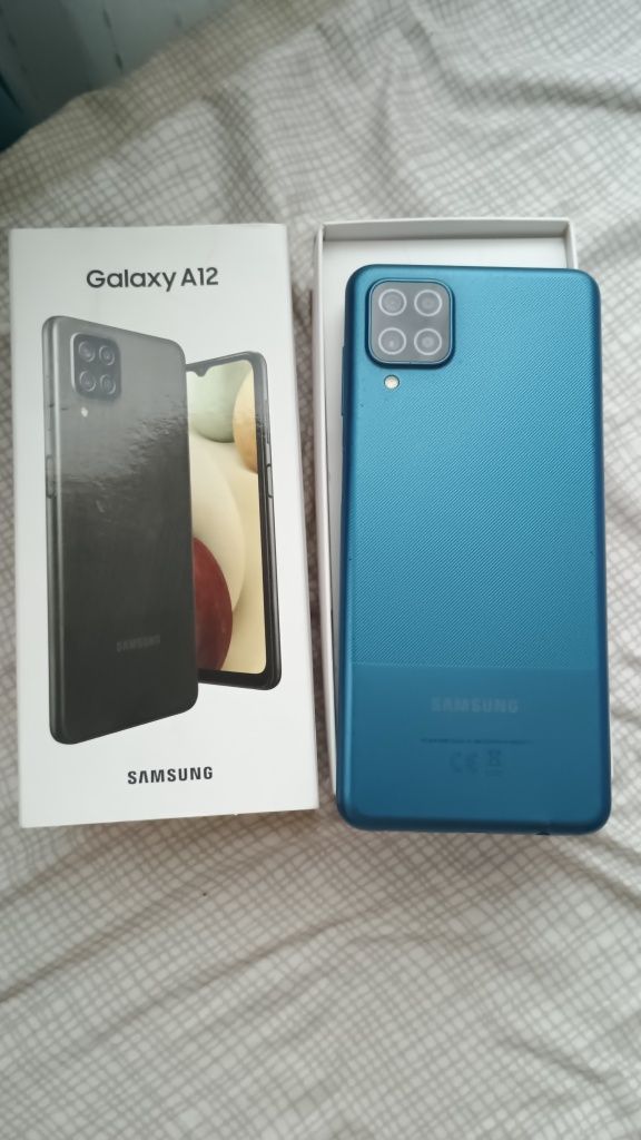 Vând Samsung A12