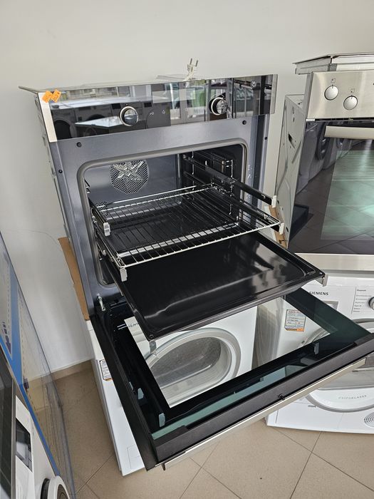Фурна за вграждане с пара GORENJE