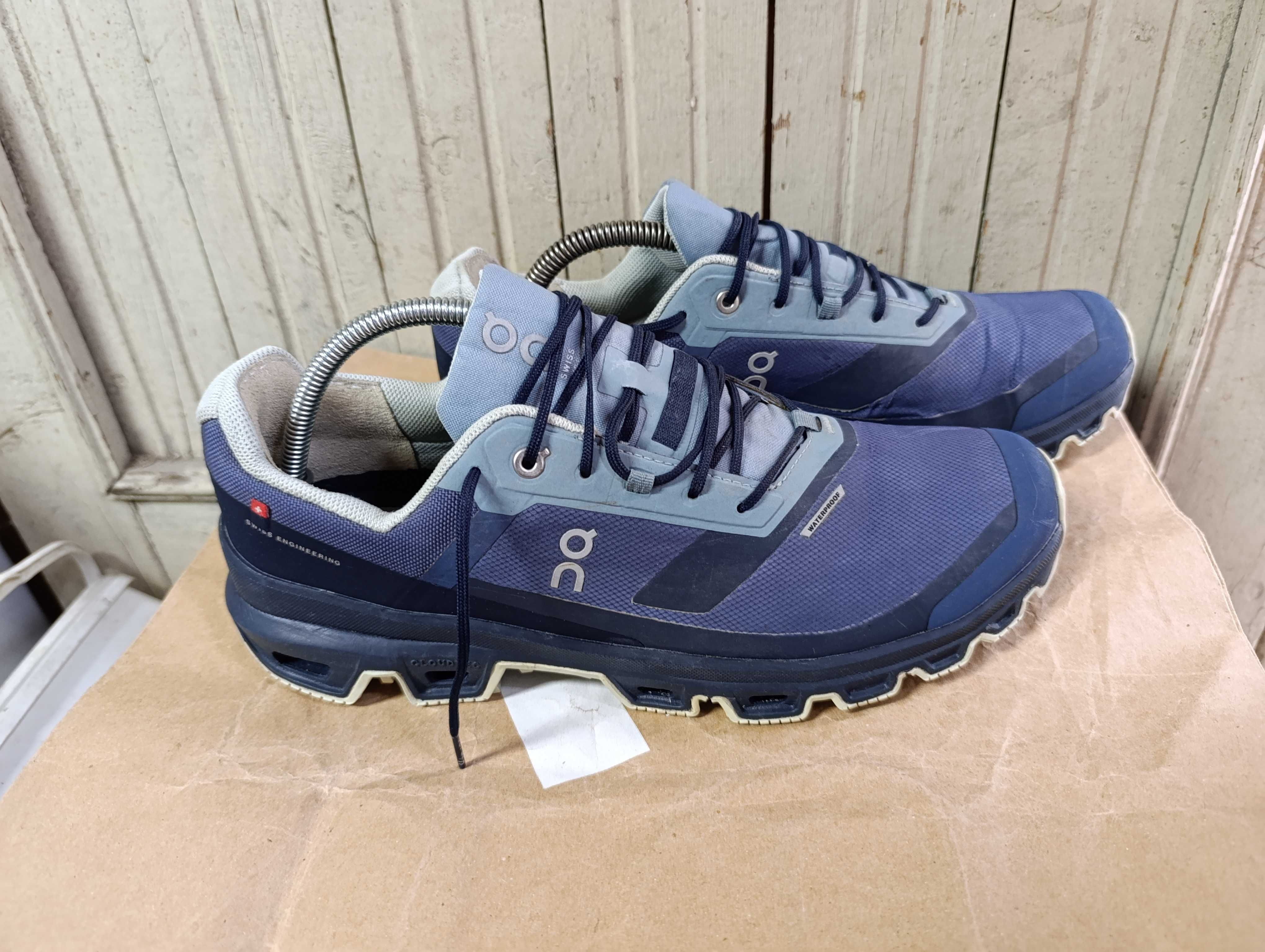 ''On Cloudventure Waterproof''оригинални маратонки 45.5 номер