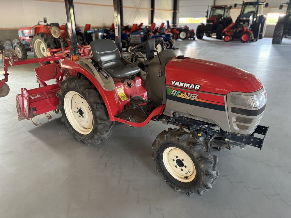 Tractor Japonez ca nou Yanmar 20 cp 4x4 Servo Inversor Impecabil